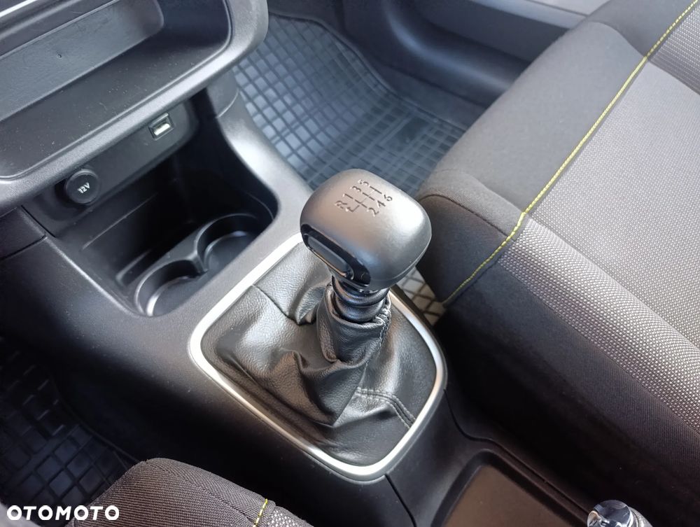 Citroën C3 1.2 PureTech Shine - 31