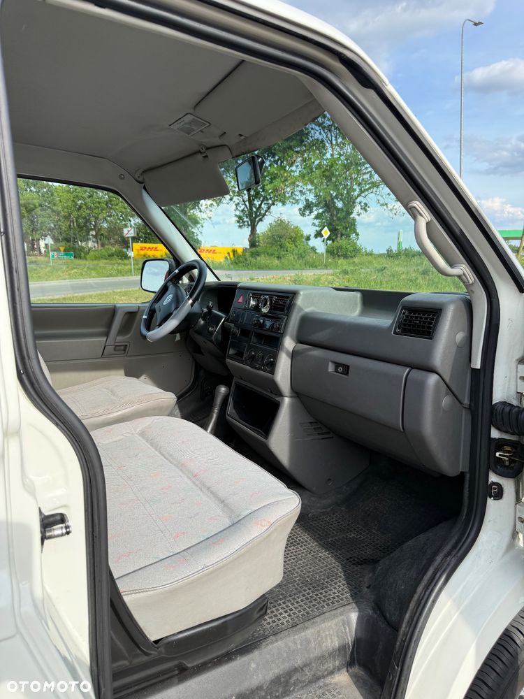 Volkswagen Transporter - 10