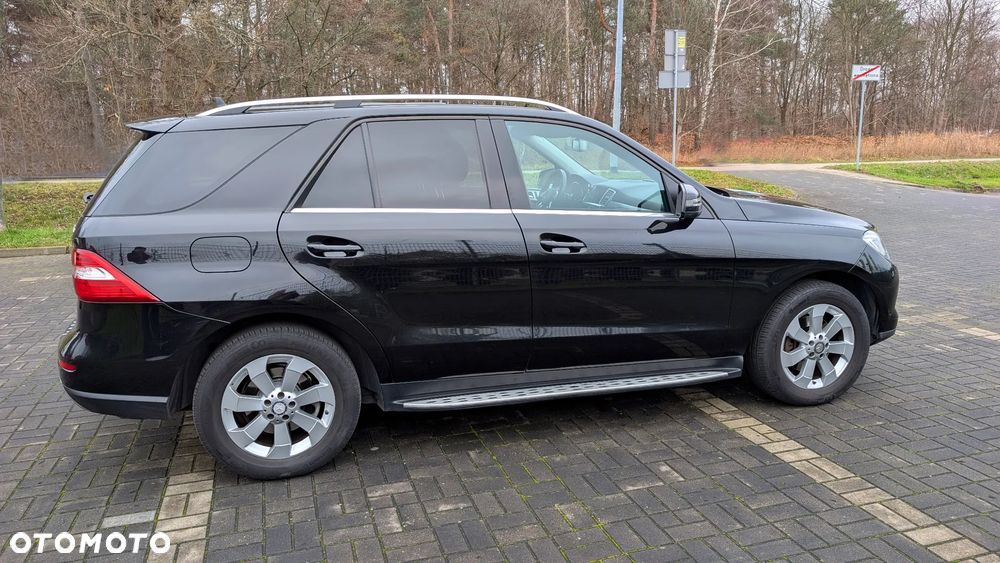 Mercedes-Benz ML - 12