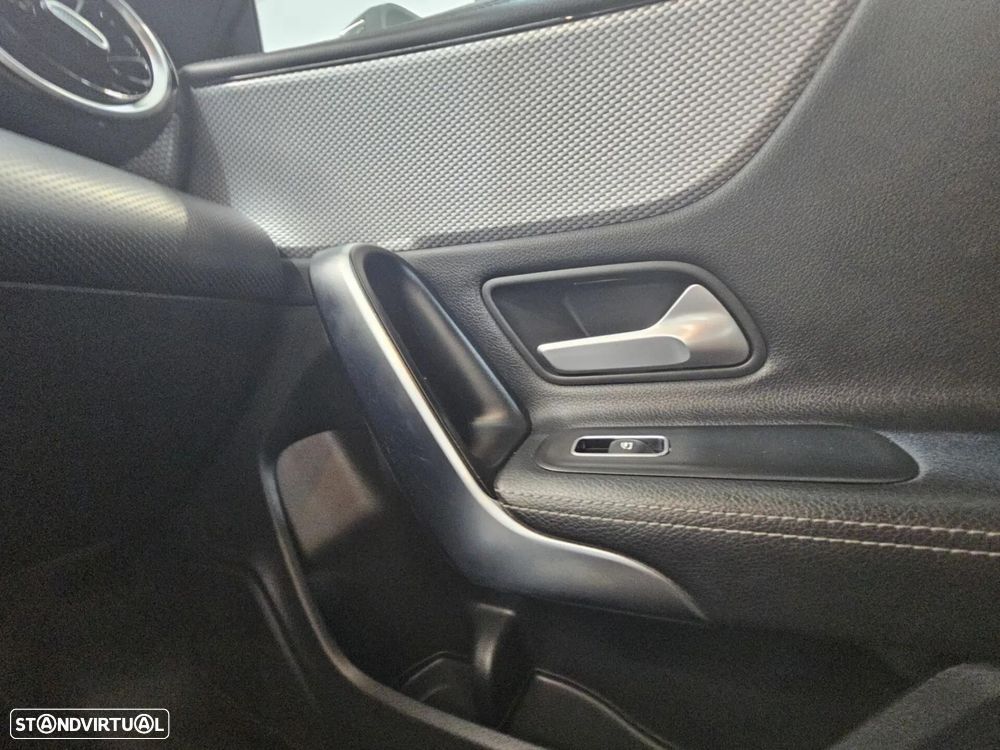 Mercedes-Benz CLA 180 d Shooting Brake Progressive Aut. - 34