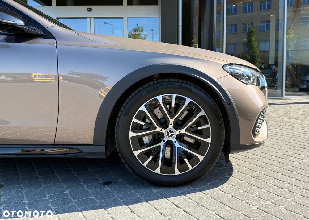 Mercedes-Benz Klasa E 300 de PHEV 4-Matic All-Terrain Avantgarde 9G-Tronic - 8