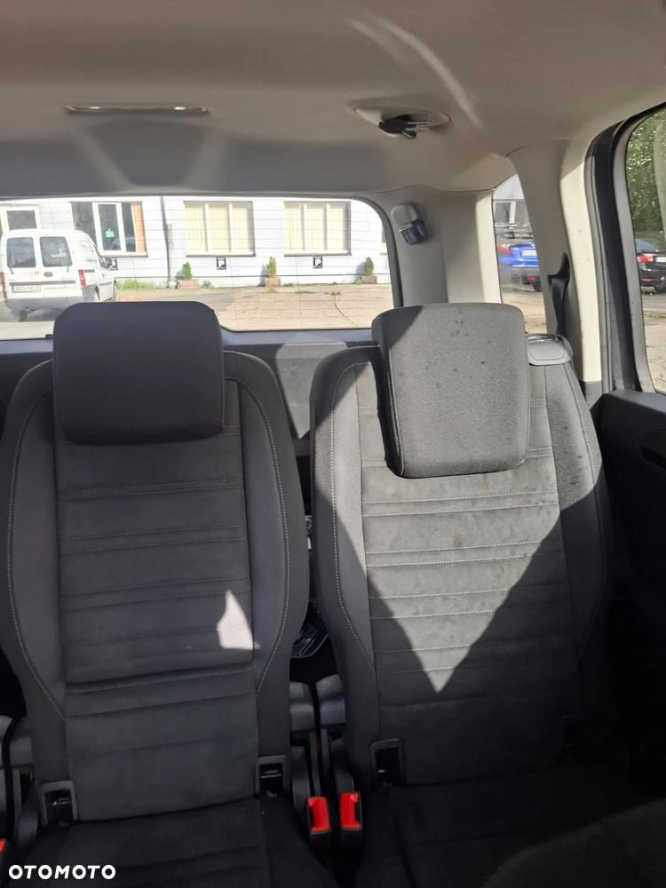 Volkswagen Touran 2.0 TDI BMT Highline DSG - 18