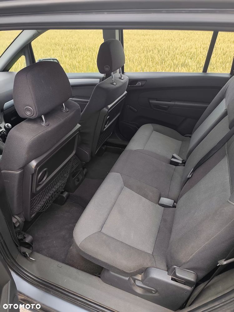 Opel Zafira 1.9 CDTI Essentia - 9