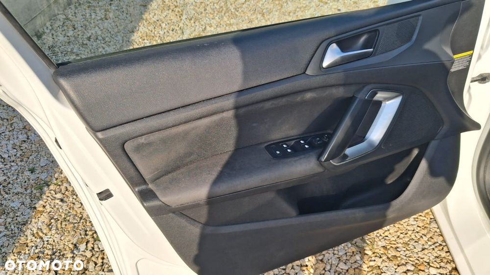 Peugeot 308 BlueHDi 130 EAT6 Stop & Start Active - 15