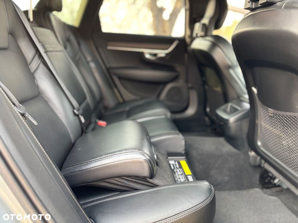 Volvo V90 Cross Country T5 AWD Pro - 25