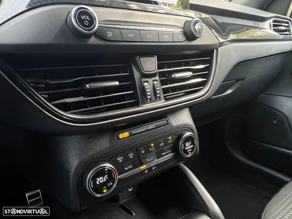 Ford Focus SW 1.0 EcoBoost MHEV ST-Line - 15