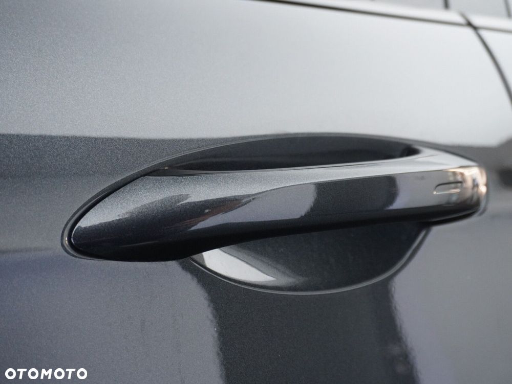Porsche Panamera 4S E-Hybrid PHEV - 15