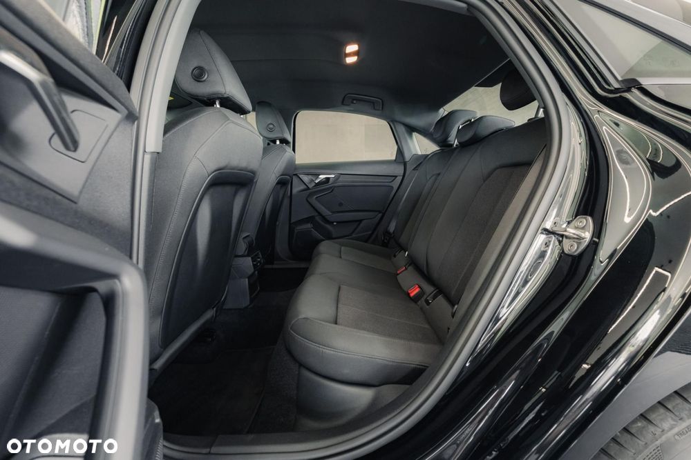 Audi A3 Limousine 35 TFSI S tronic - 15