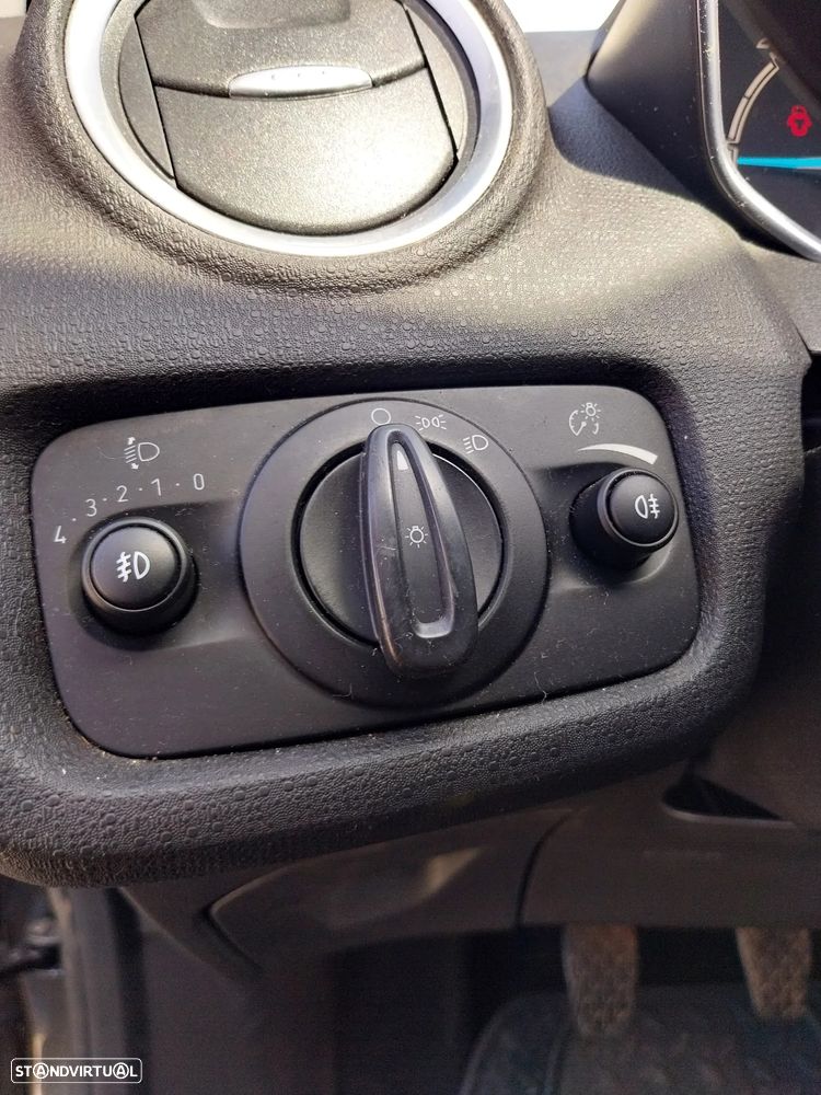 Ford Fiesta 1.5 TDCi Titanium - 6