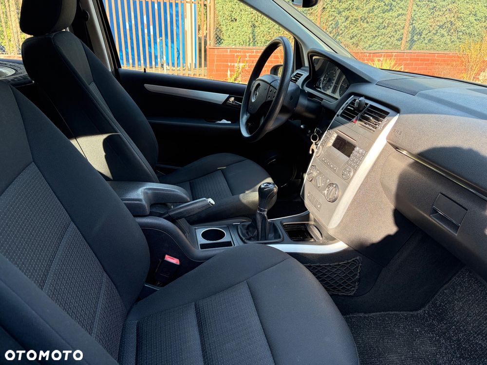 Mercedes-Benz Klasa B 180 CDI DPF - 12