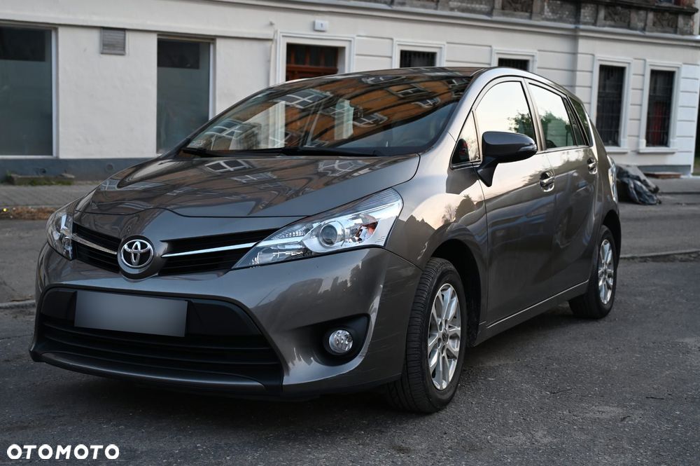 Toyota Verso 1.6 Active EU6 - 1
