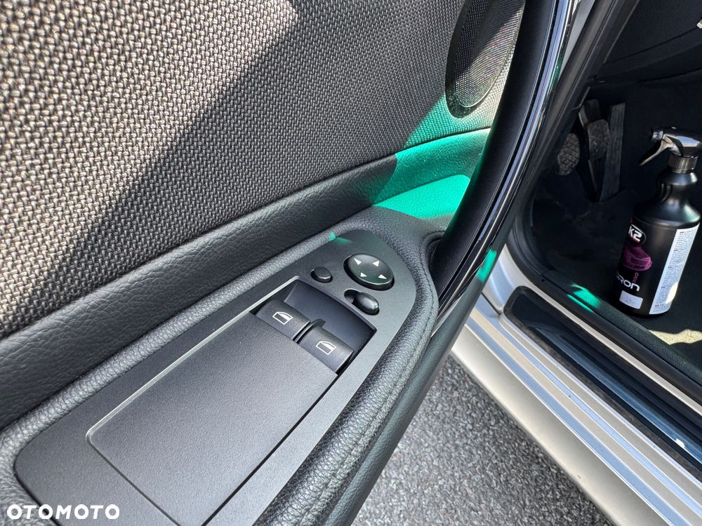 BMW Seria 1 123d Edition Sport - 17