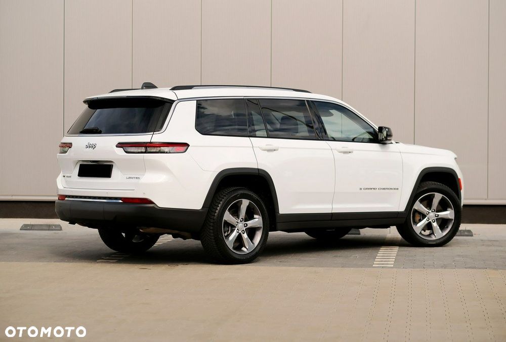 Jeep Grand Cherokee - 17