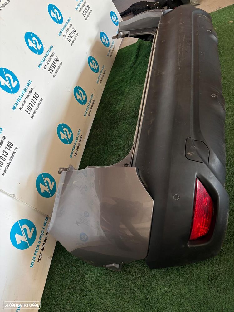 Parachoques traseiro Renault Captur de 2016 - 3