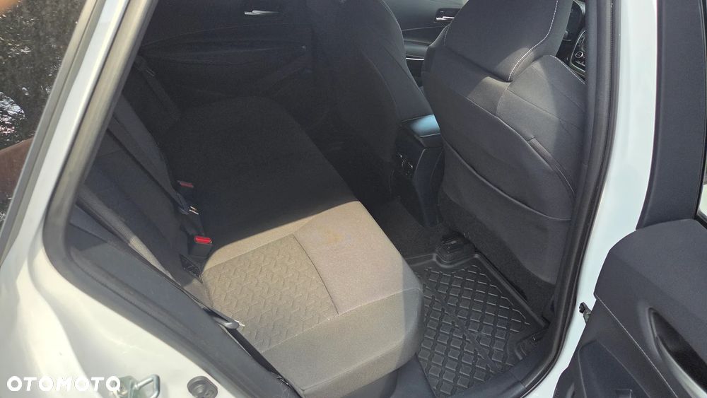 Toyota Corolla 1.8 Hybrid Executive - 10