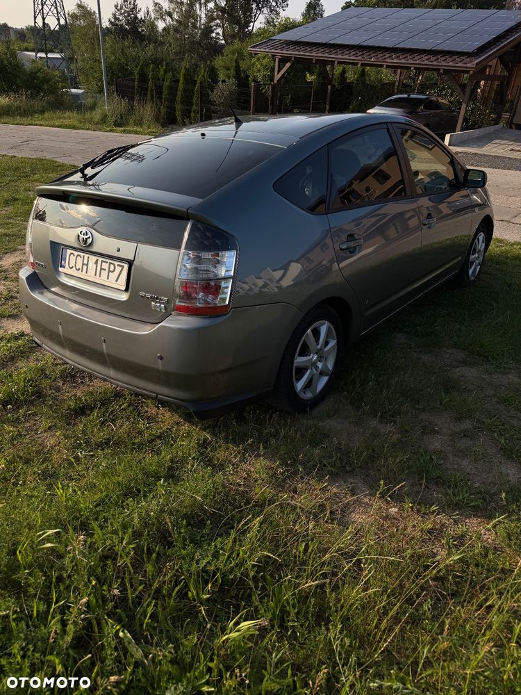 Toyota Prius 1.5 VVT-i Prestige - 3