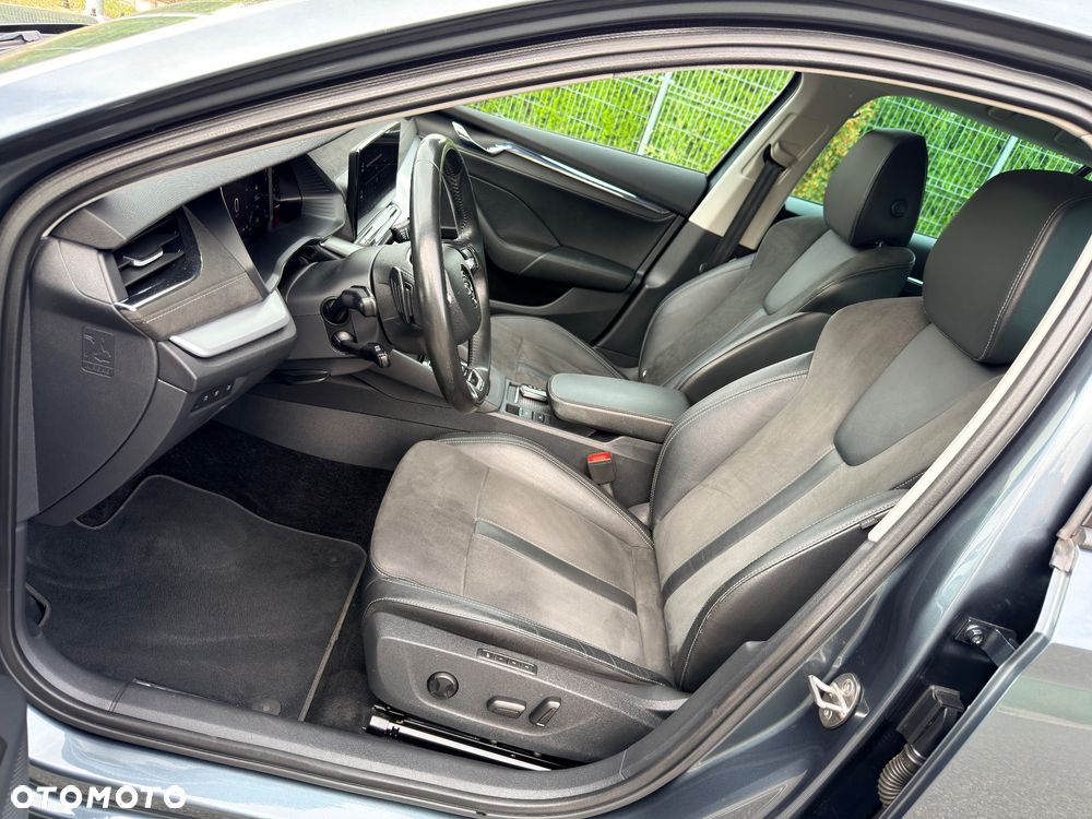 Skoda Octavia 2.0 TDI DSG Exclusive Plus - 21