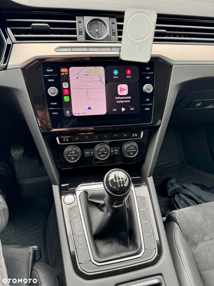 Volkswagen Passat Variant 1.8 TSI BMT Highline - 13