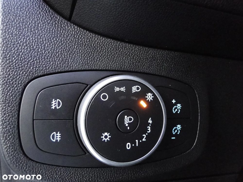 Ford Fiesta - 27