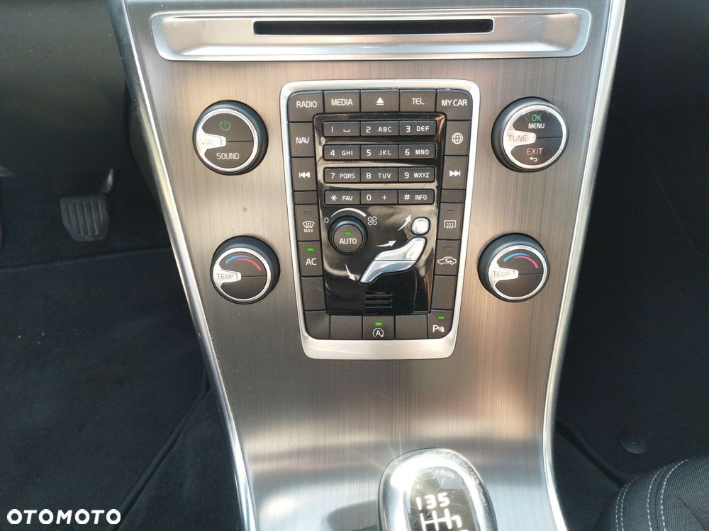 Volvo XC 60 - 25