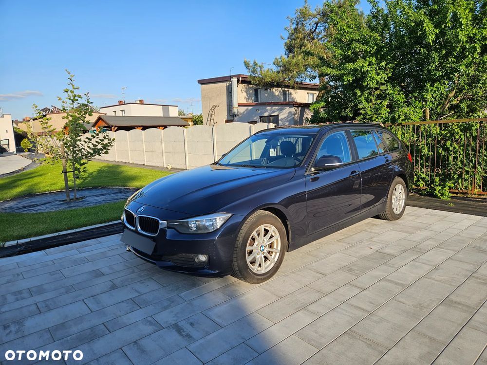 BMW Seria 3 318d - 1