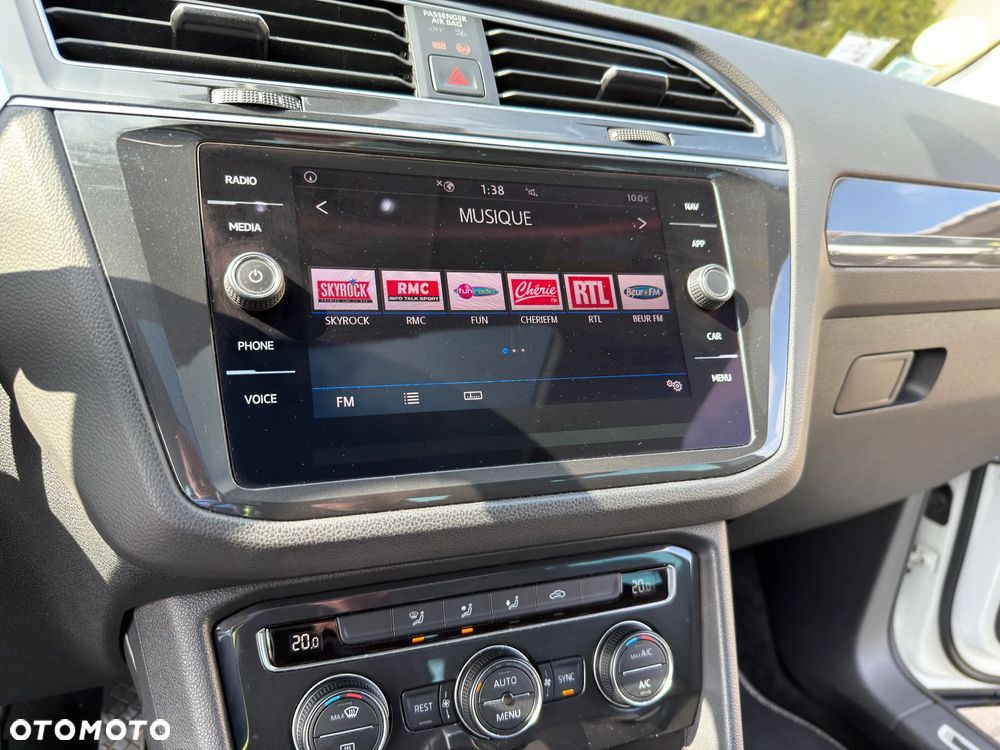 Volkswagen Tiguan - 28