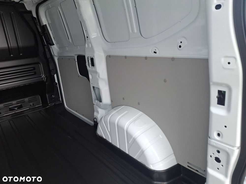 Volkswagen Transporter Furgon 2.0 TDI 150 KM automat - 30