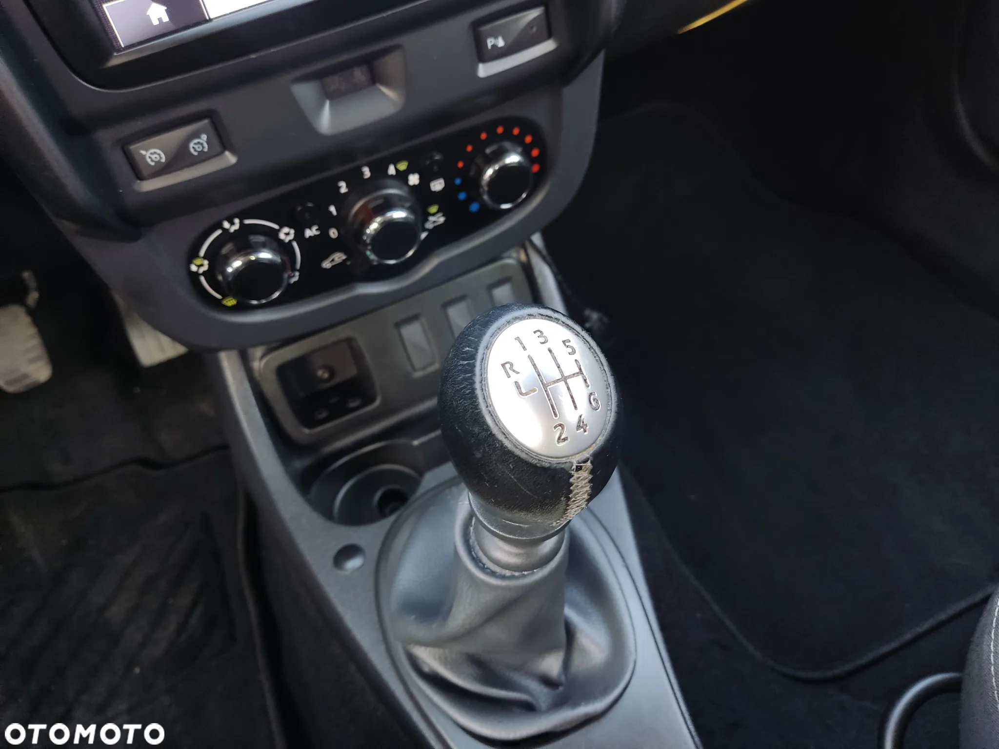Dacia Duster 1.2 TCe Comfort - 21
