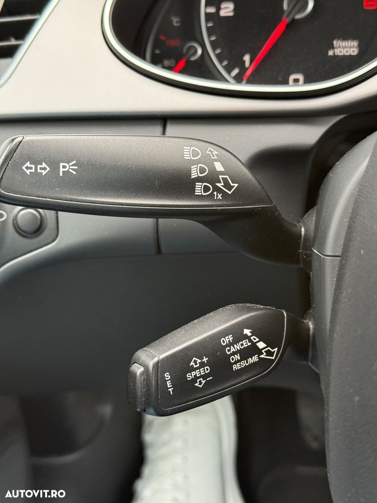 Audi A4 Avant 2.0 TDI DPF S line Sportpaket - 33