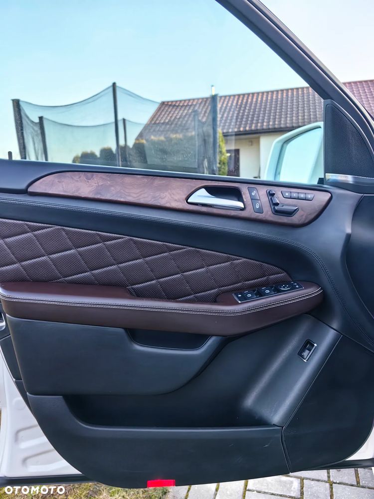 Mercedes-Benz ML - 8