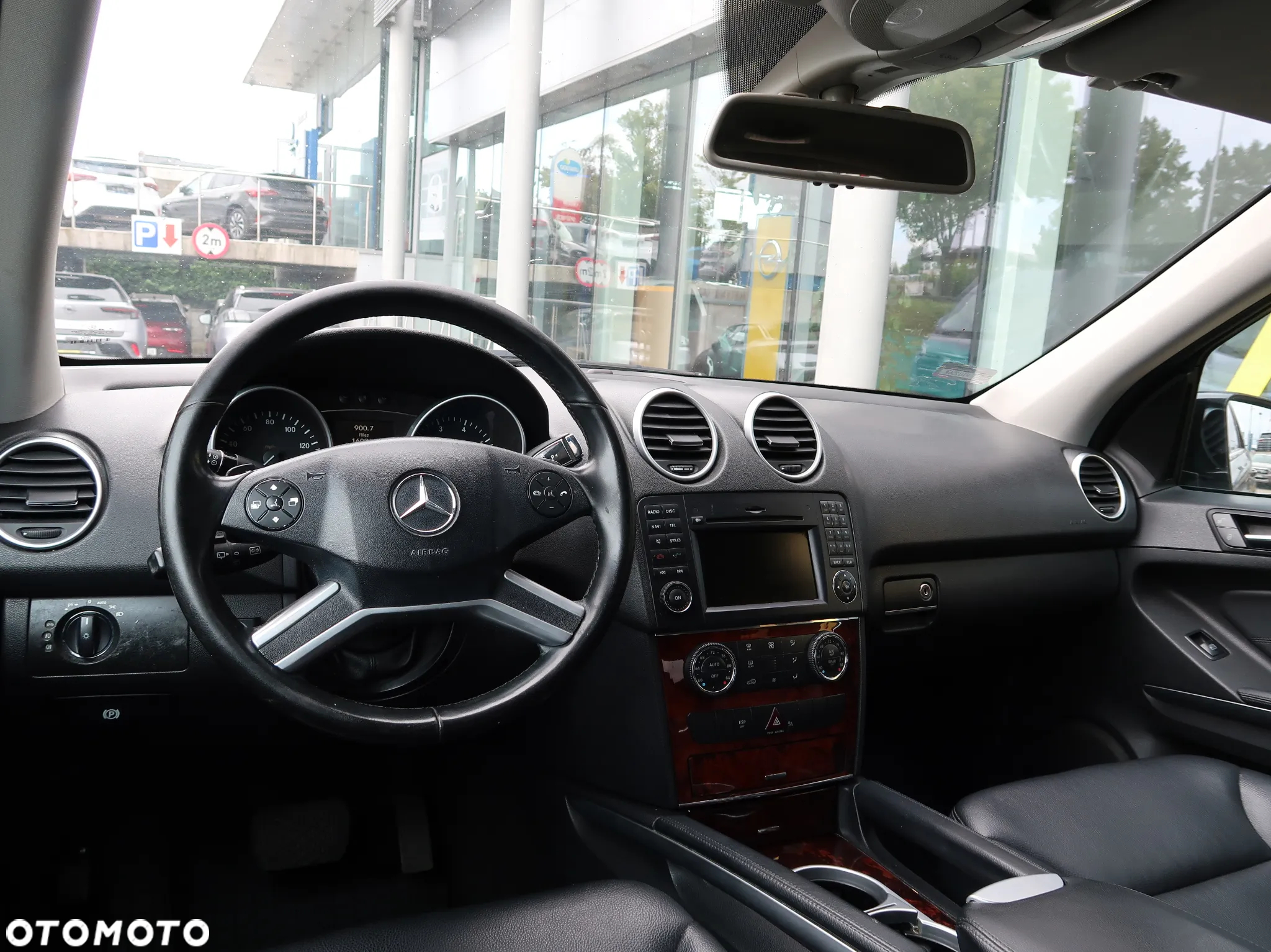 Mercedes-Benz ML 350 4-Matic - 11