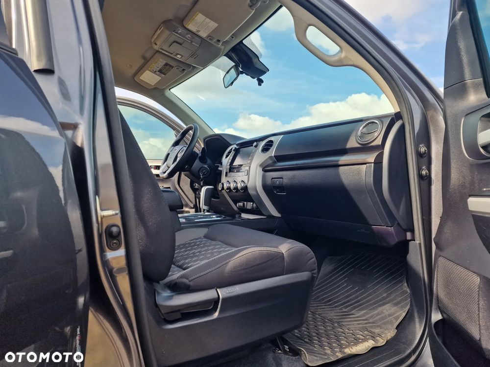 Toyota Tundra - 22