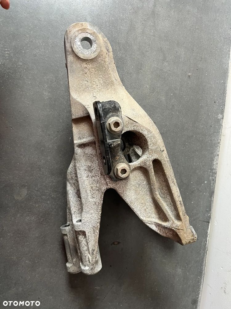 VW TRANSPORTER T5 T6 T6.1 2,0 TD ŁAPA SILNIKA MOCOWANIE 7LA199370A - 3