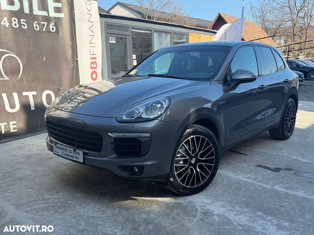 Porsche Cayenne 3.0 L - 23