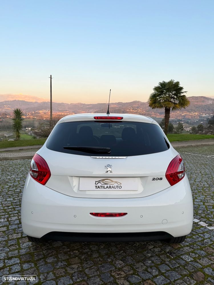 Peugeot 208 1.2 VTi SE Style - 5