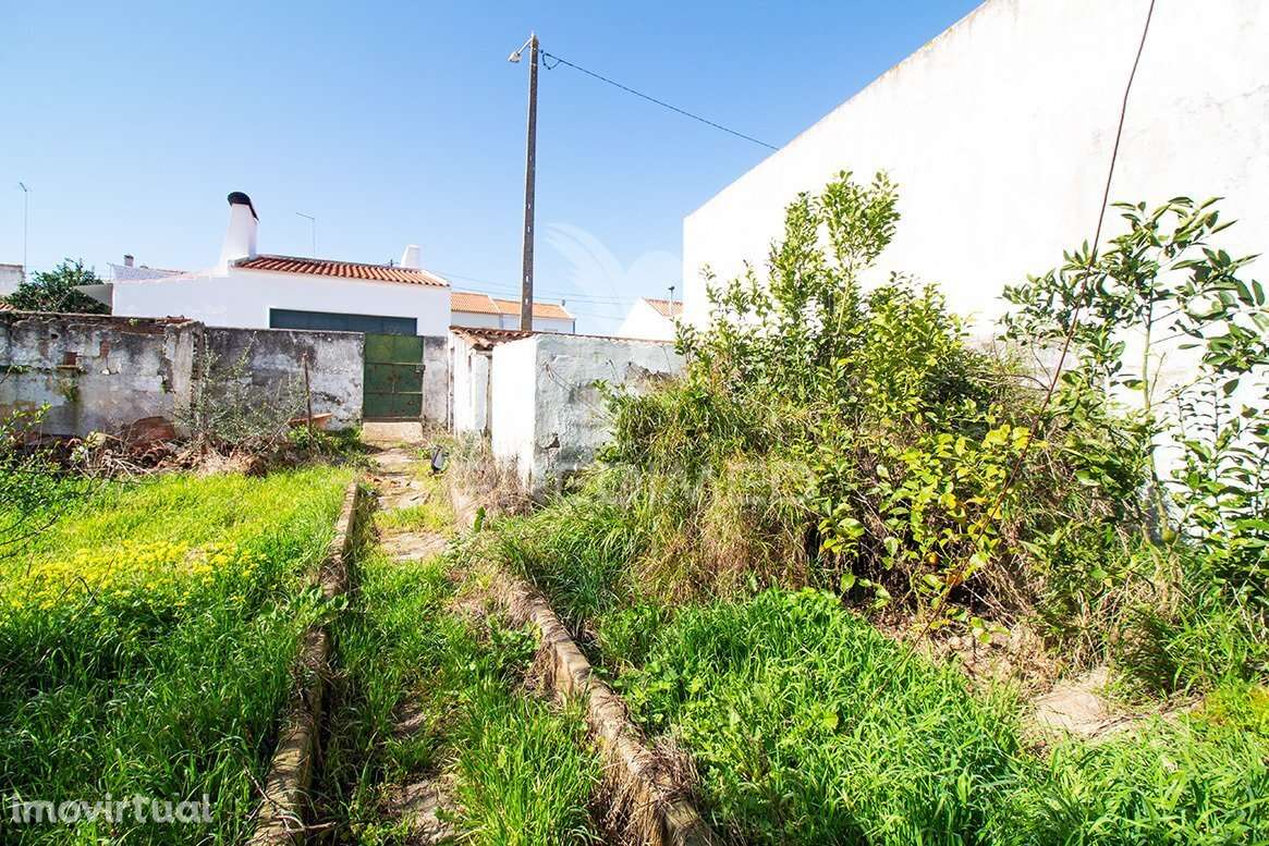 Moradia T2+1 para recuperar - Grande imagem: 5/20