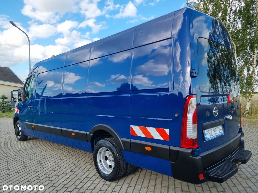 Nissan NV 400 - 25