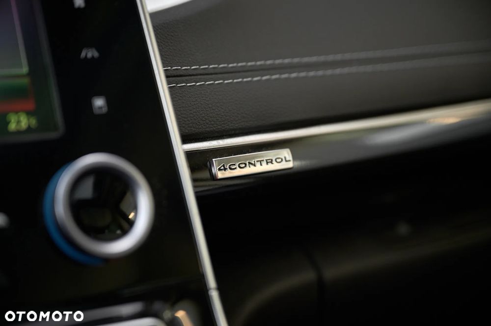 Renault Espace 1.6 TCE Initiale Paris EDC 7os - 24