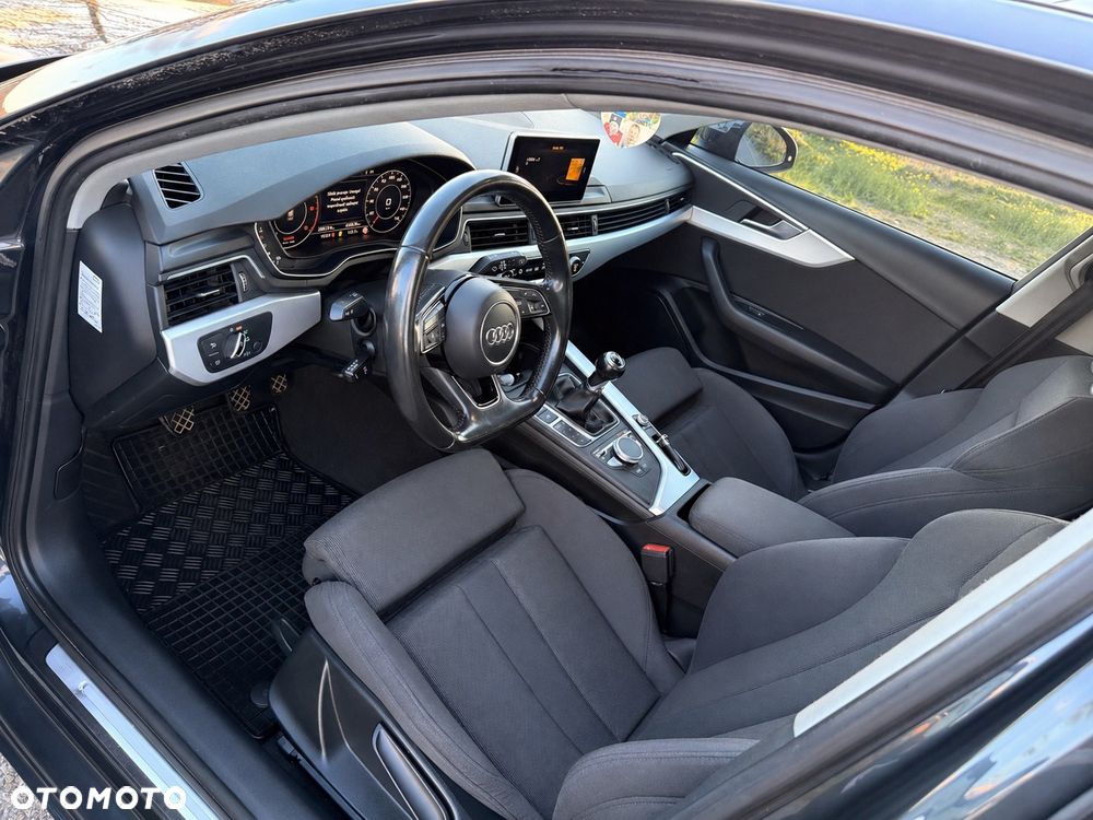 Audi A4 Avant 2.0 TDI ultra design - 8