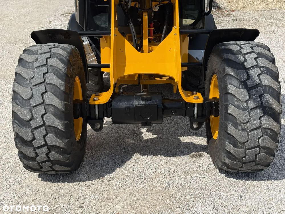 JCB 407 T4 / 2019 ROK / SILNIK 4-CYL BEZ DPF I ADBLUE / PIĘKNA / ORYGINAŁ / ZADBANA / SPROWADZONA Z NIEMIEC / MAŁE GABARYTY / SILNA / 406 408 409 60 70 M 506 509 - 32