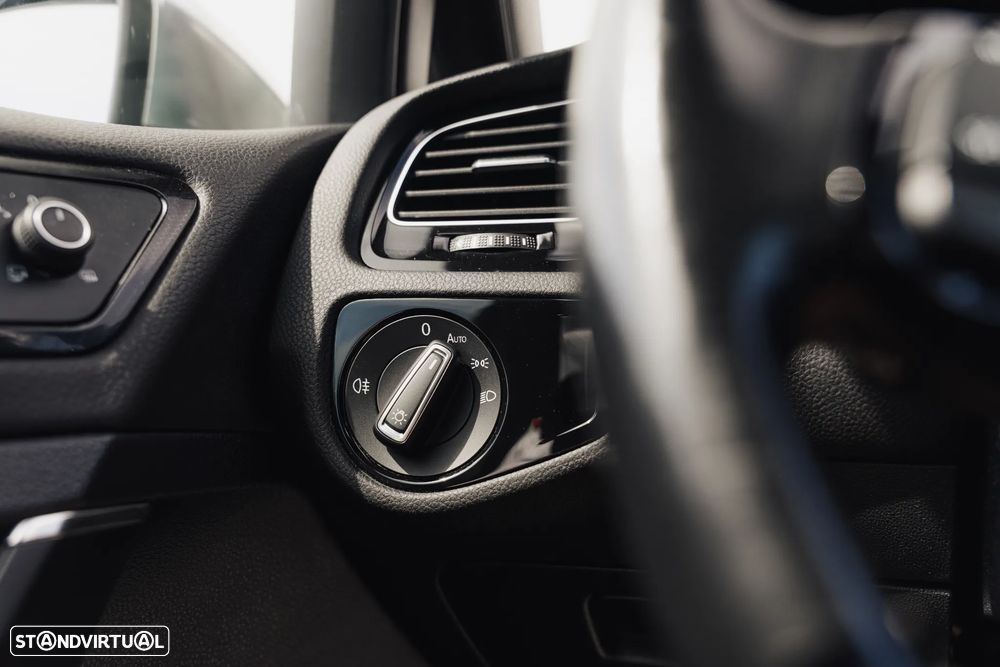 VW Golf 2.0 TSI R DSG - 26