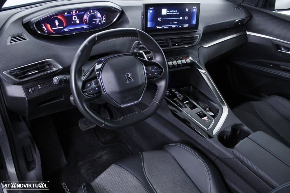 Peugeot 5008 1.2 PureTech Allure Pack EAT8 - 32