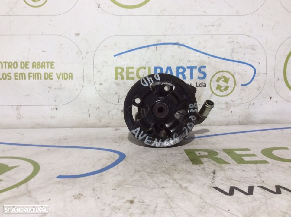 Bomba de direção Toyota Avensis - 1