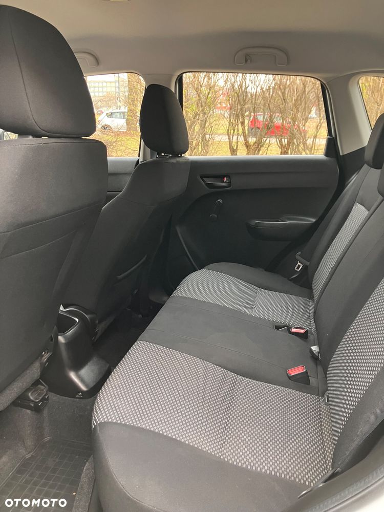 Suzuki Vitara 1.6 Comfort 2WD - 23