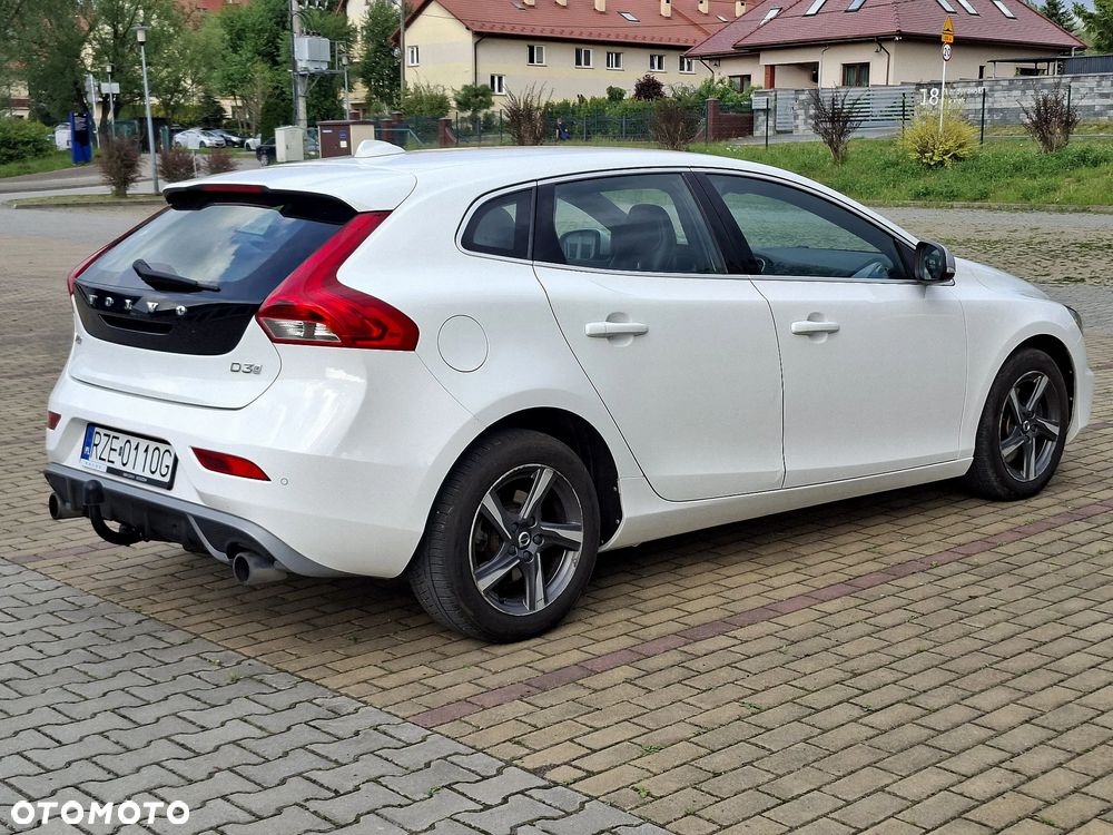 Volvo V40 D3 R-Design Momentum - 10