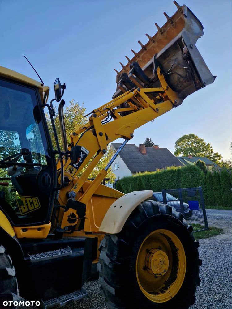 JCB 4CX - 17