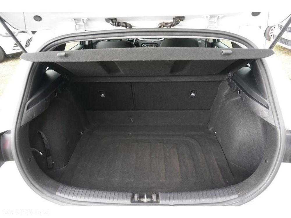 Kia Ceed - 29