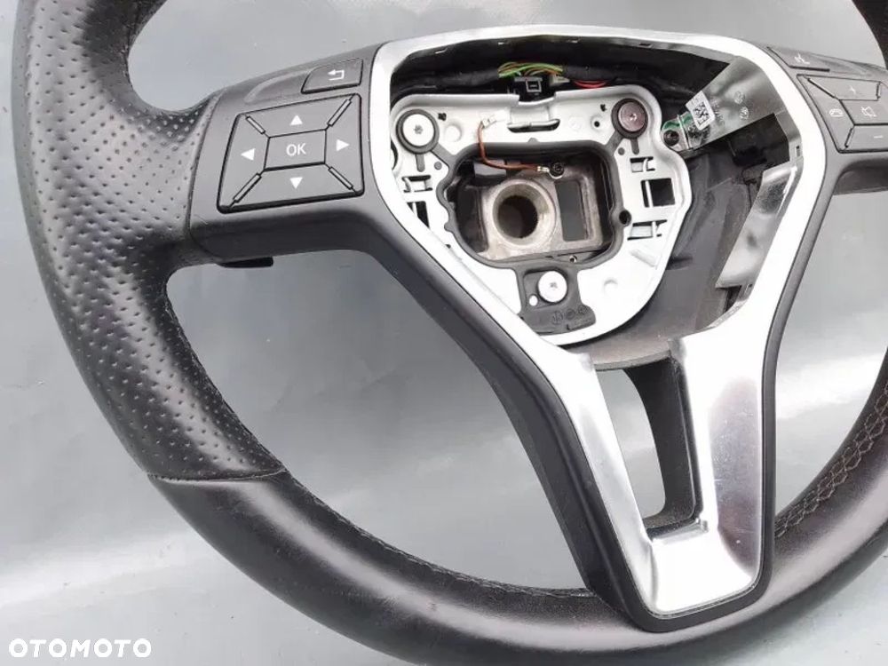 Kierownica Multifunkcja Łopatki Skóra Mercedes W218 W212 Lift A2184600876 - 2