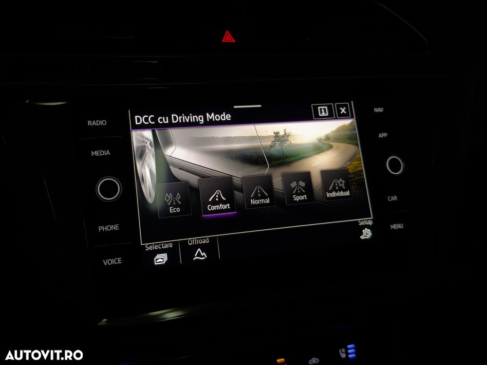 Volkswagen Tiguan 2.0 TDI SCR 4MOTION DSG Elegance - 19