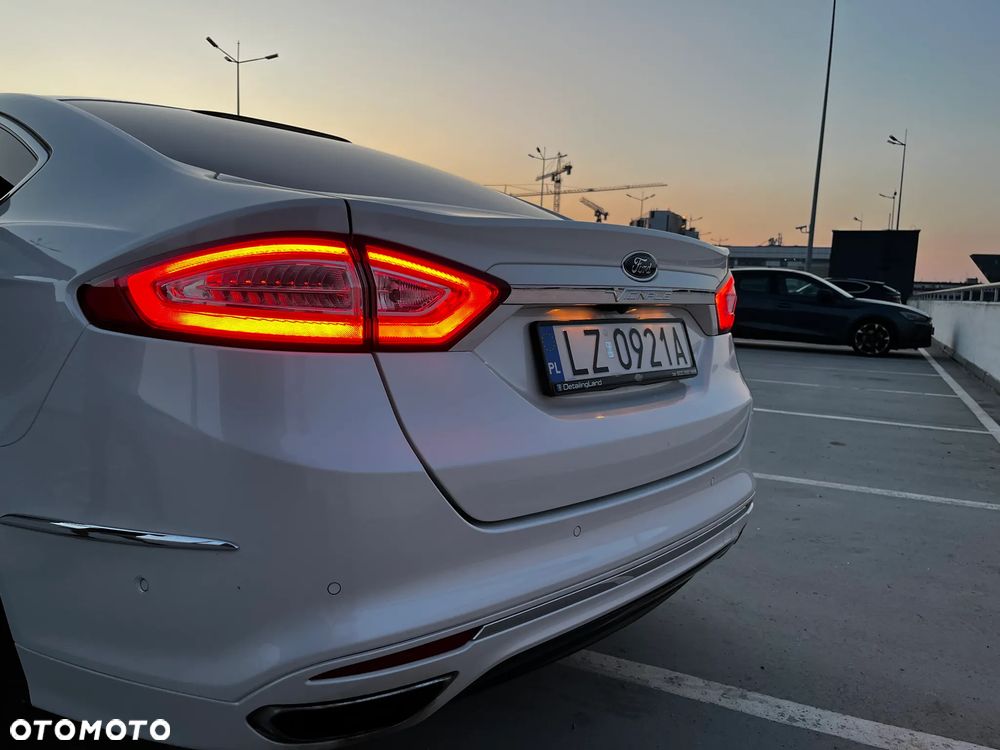 Ford Mondeo Vignale 2.0 EcoBoost - 10